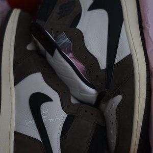 Air jordan 1 Travis Scott